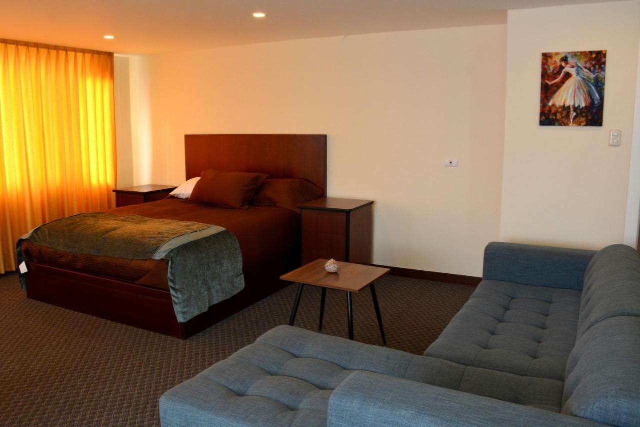 Los Angeles Stay Inn Κίτο Εξωτερικό φωτογραφία