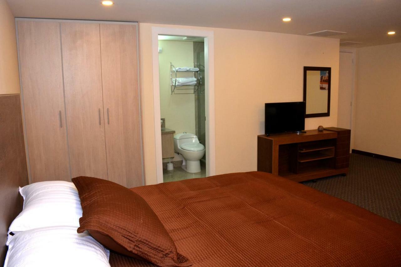 Los Angeles Stay Inn Κίτο Εξωτερικό φωτογραφία