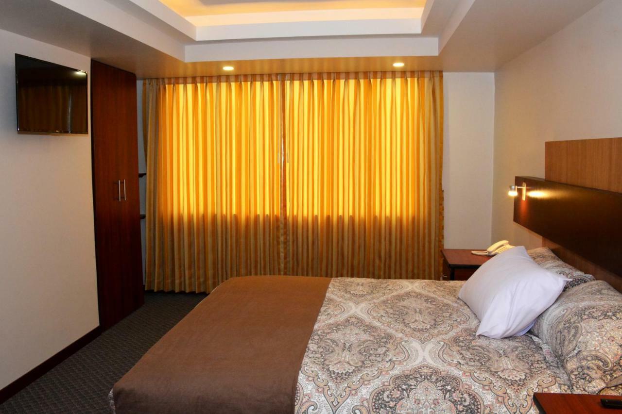 Los Angeles Stay Inn Κίτο Εξωτερικό φωτογραφία